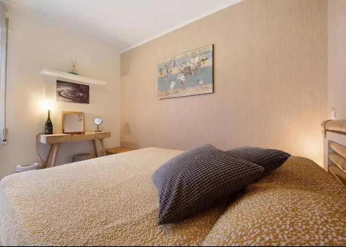 Aloha Манделло-дель-Ларио