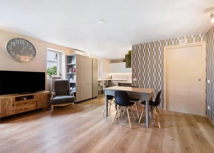 Aloha Манделло-дель-Ларио